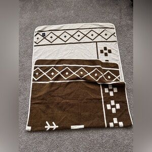 Handloomed Acrylic Throw Blanket in Brown & Cream